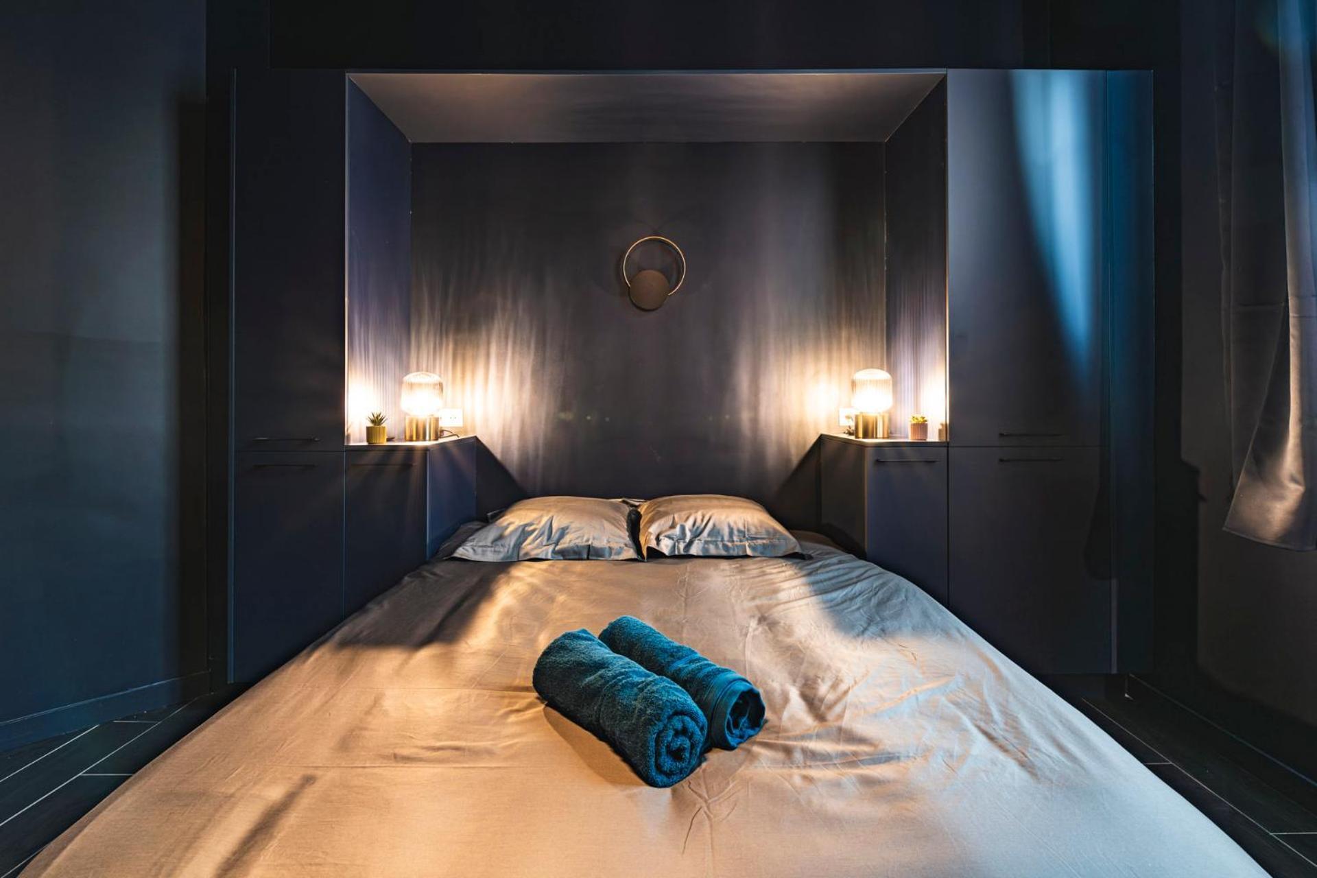Balneo Des Sacres-centre Apartment