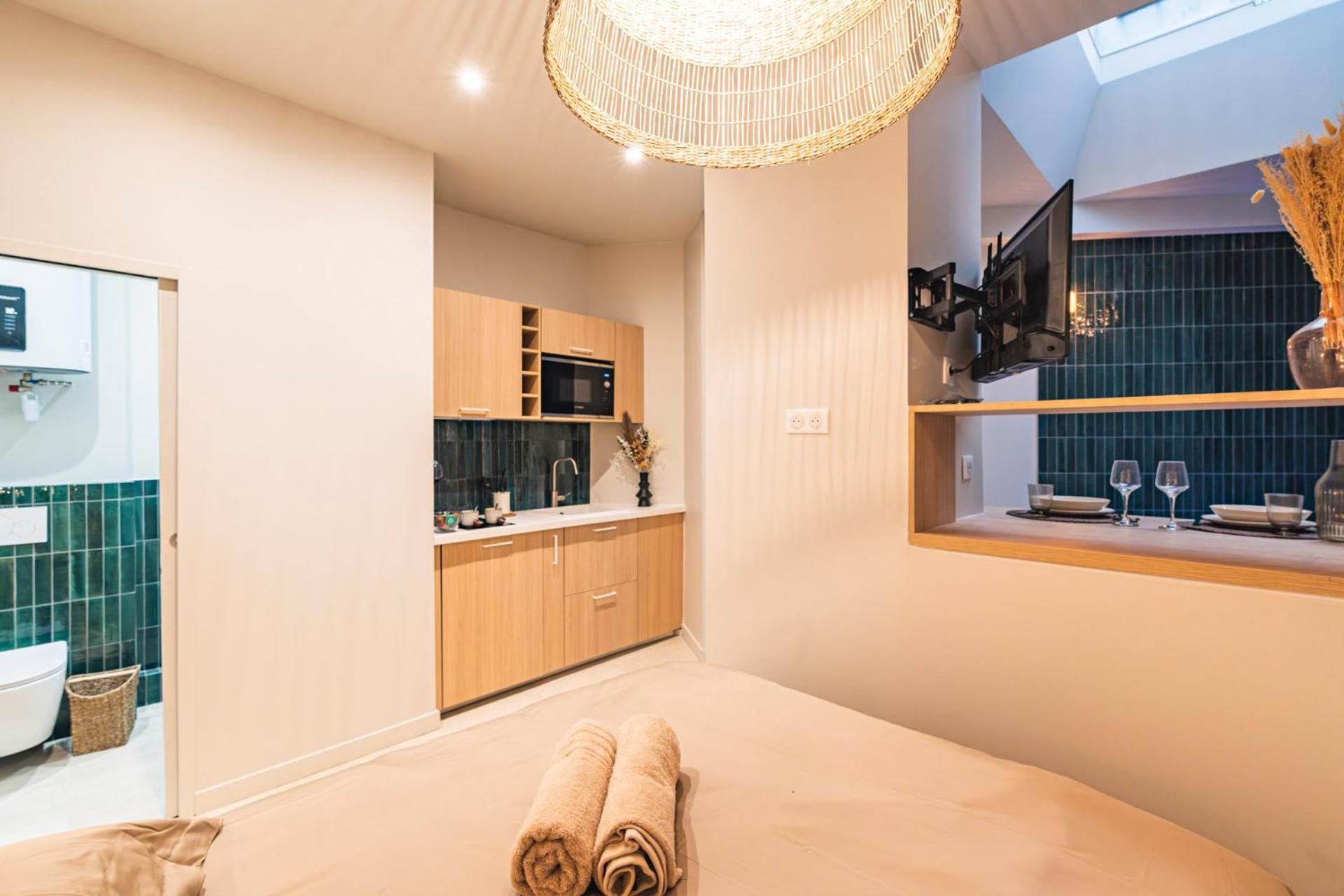 Apartment Balneo Des Sacres-centre *